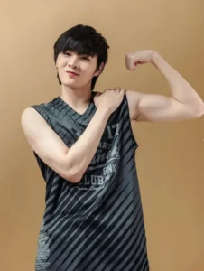 ท็อป ปิยวัฒน์ 25