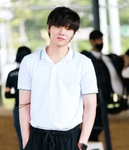 ท็อป ปิยวัฒน์ 33