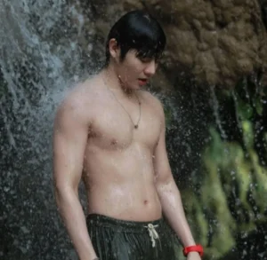 ท็อป ปิยวัฒน์ 04