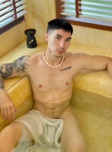 Poomrapee Rapeepattarakul 12