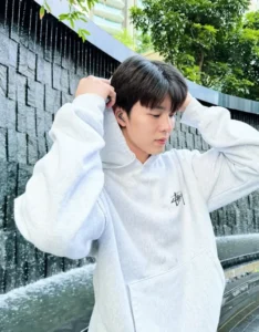 มีน นิชคุณ 12 มีน นิชคุณ 12