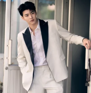 มีน นิชคุณ 17 มีน นิชคุณ 17