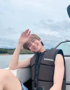 แทด ฐาปนาช 08