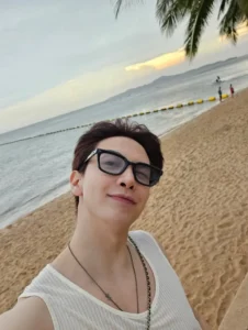 แม็กกี้ รชต 14