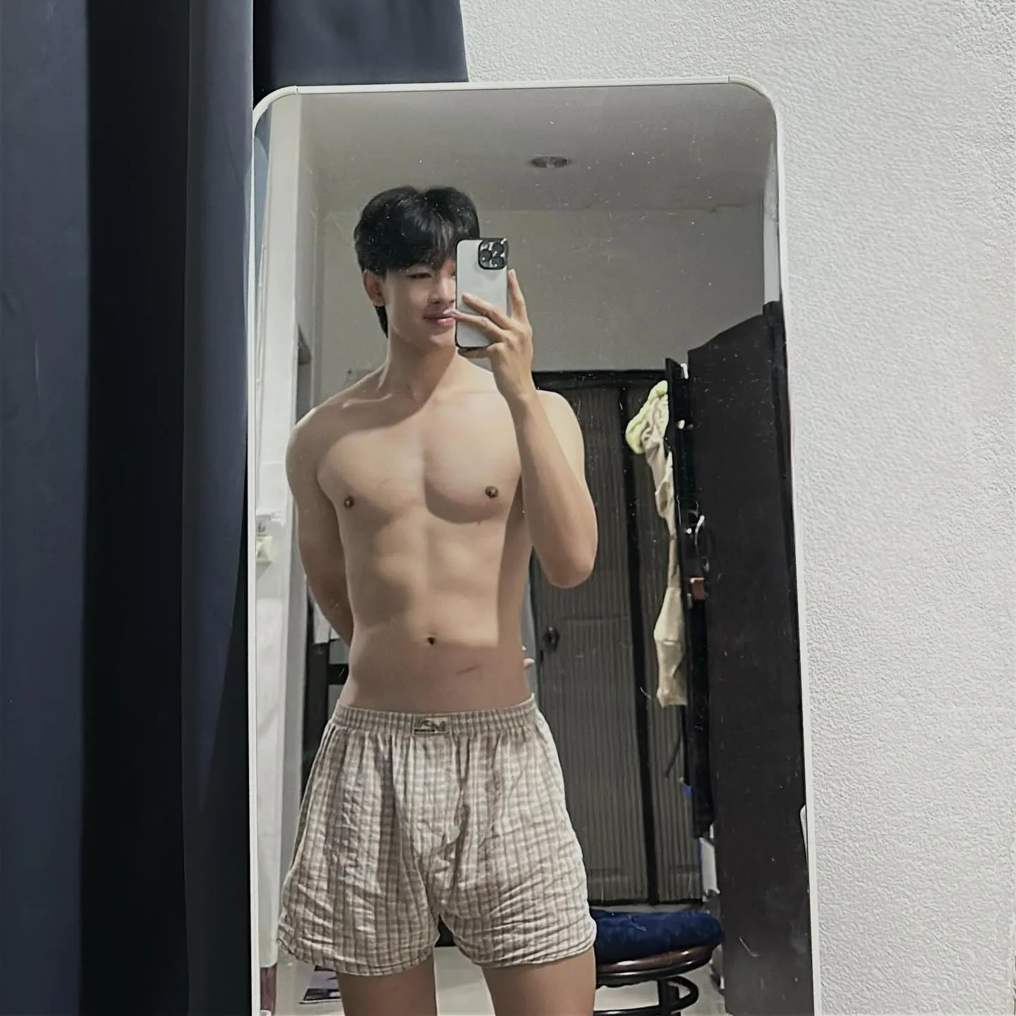 Peerawat ประวัติ